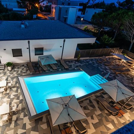 Apartments Laura 1 普利拉卡 外观 照片
