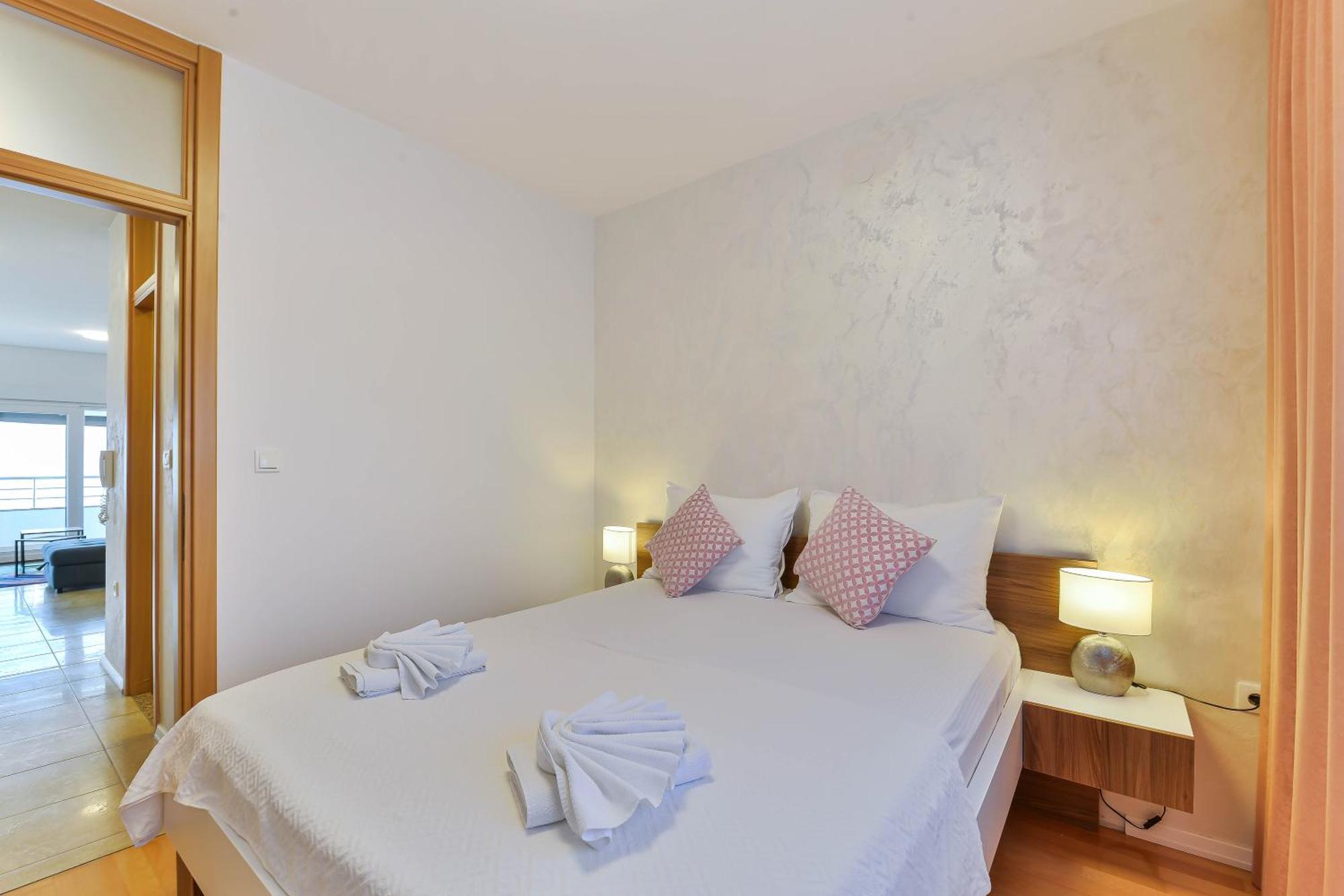 Apartments Laura 1 普利拉卡 外观 照片