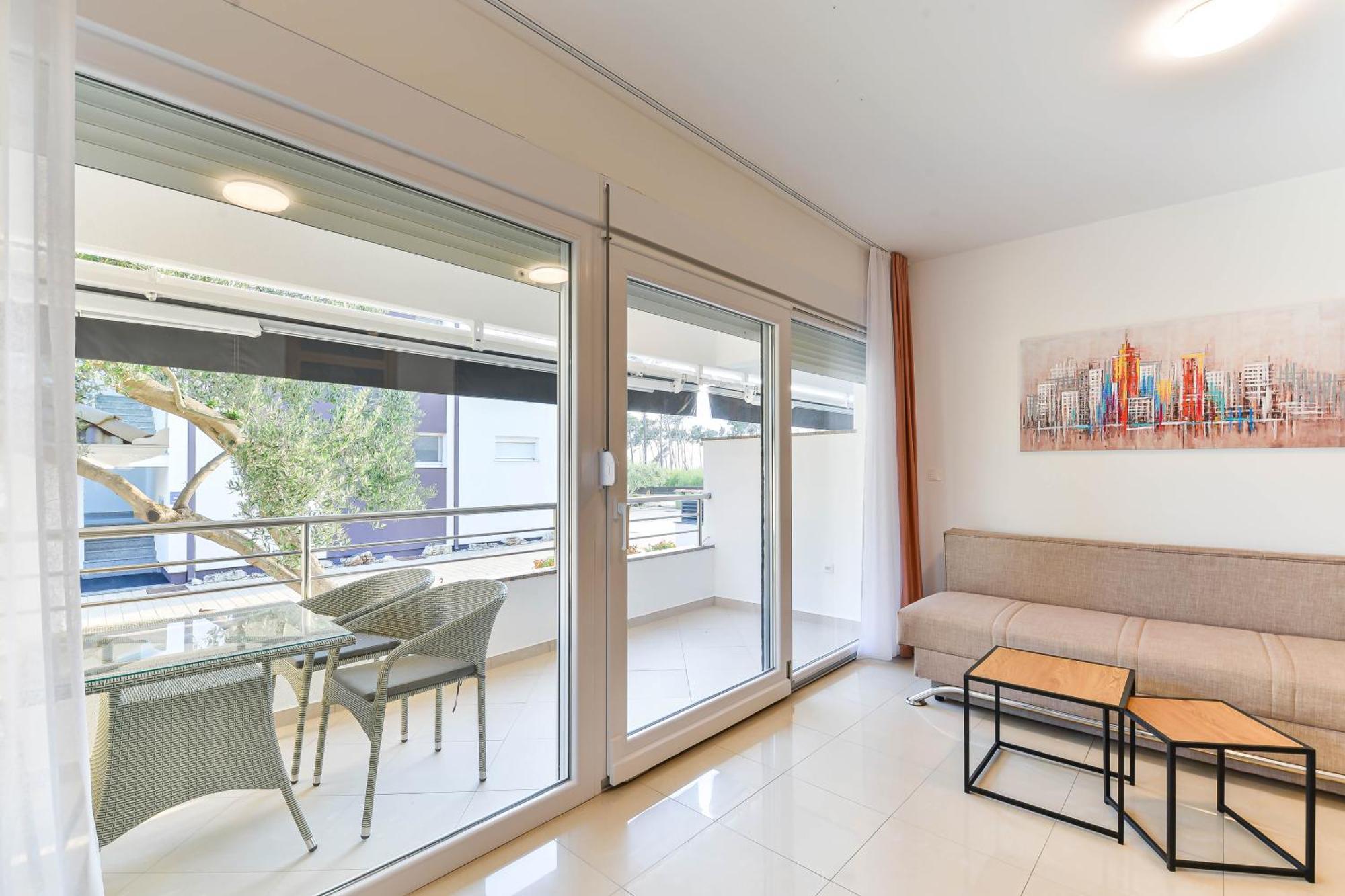 Apartments Laura 1 普利拉卡 外观 照片