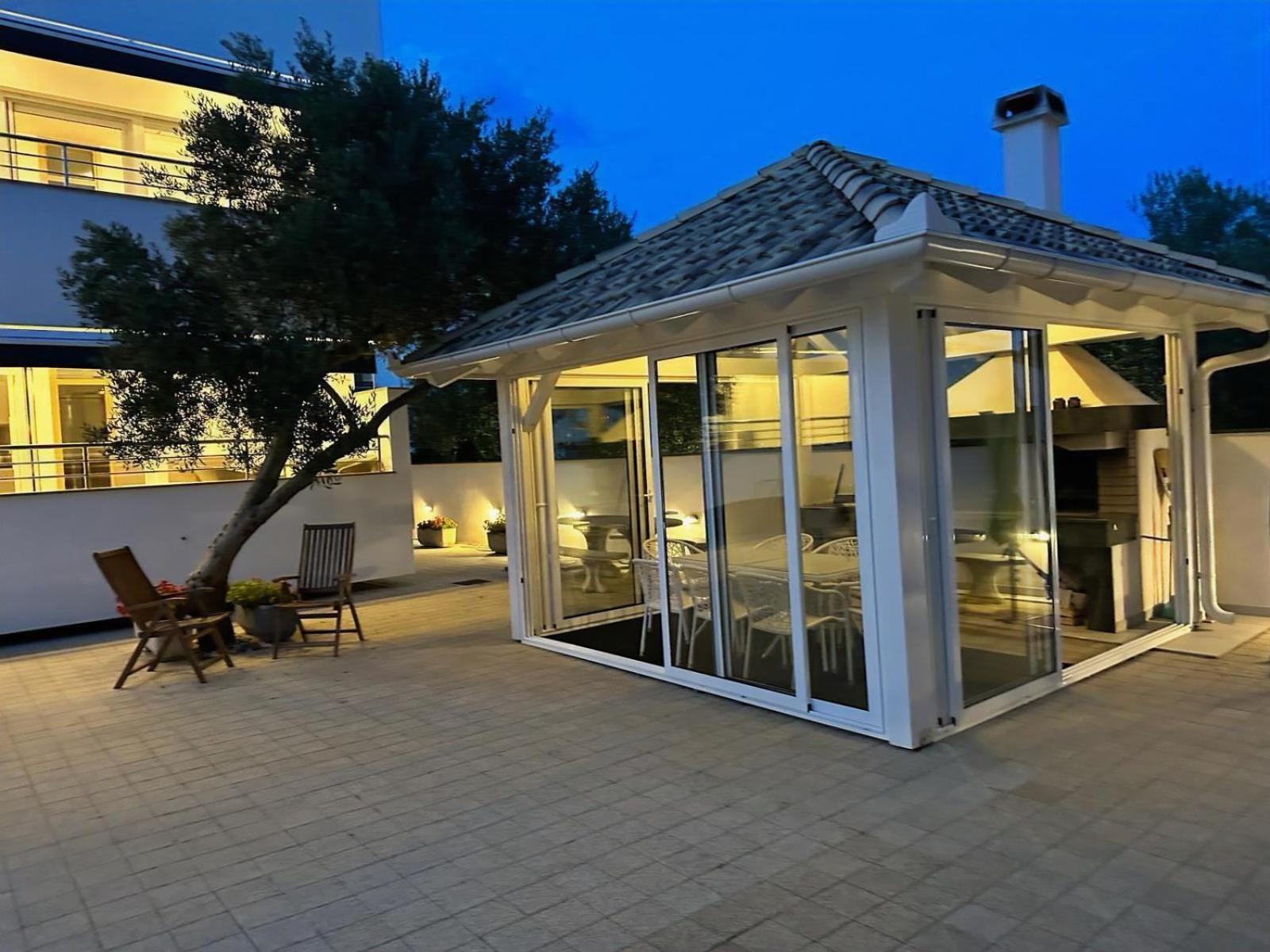 Apartments Laura 1 普利拉卡 外观 照片